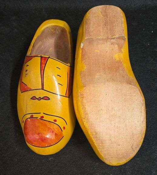 Vintage Dutch Wooden Clogs – Hand‑Painted Klompen Folk Art Collectible (Pair)