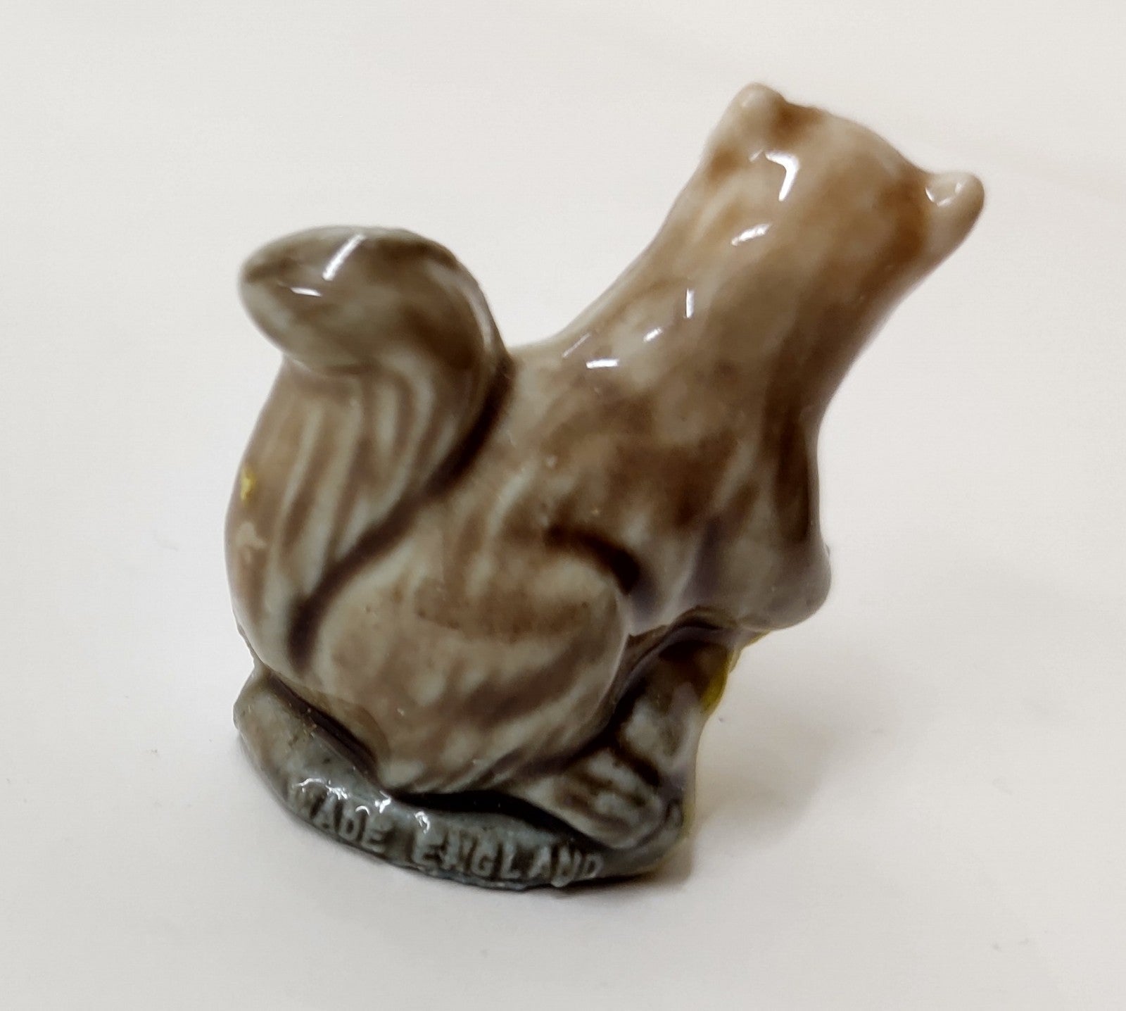 Wade Whimsies Squirrel Series 1 Canadian Red Rose Tea Mini Figurine Vintage