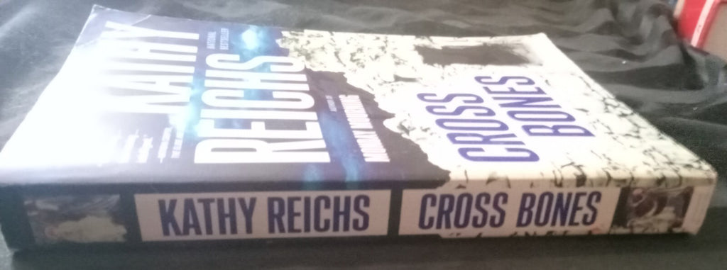 Cross Bones by Kathy Reichs – Temperance Brennan – Paperback