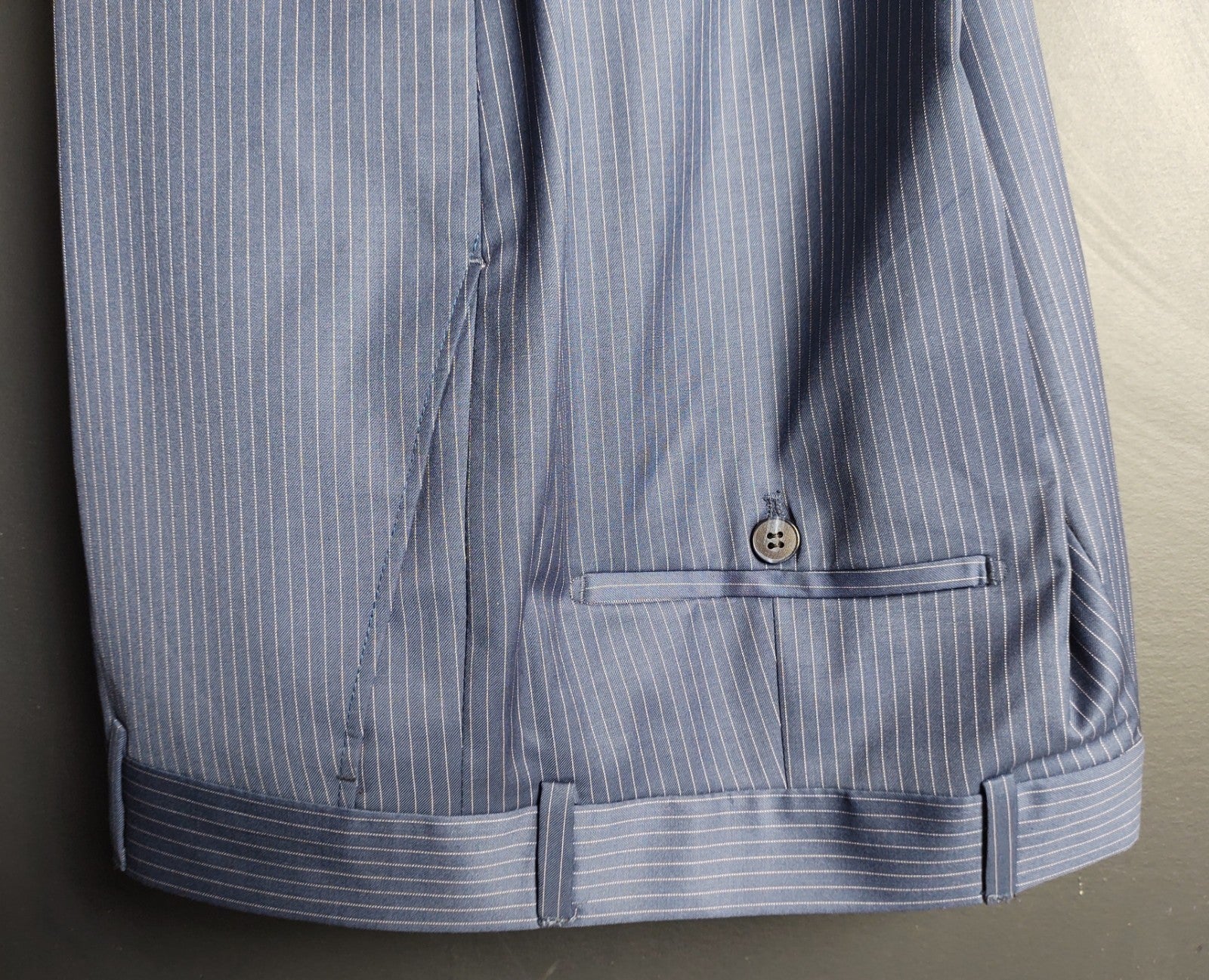 Snover Blue Pinstripe Suit Men's 38 Jacket/34W Pants 2-Pc Sharp Fit