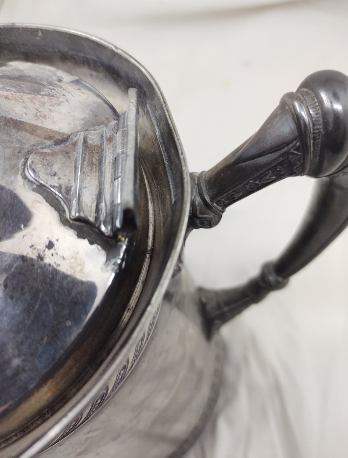 Meriden Britannia Victorian Silverplate Ice Water Pitcher #193 Repoussé Ornate