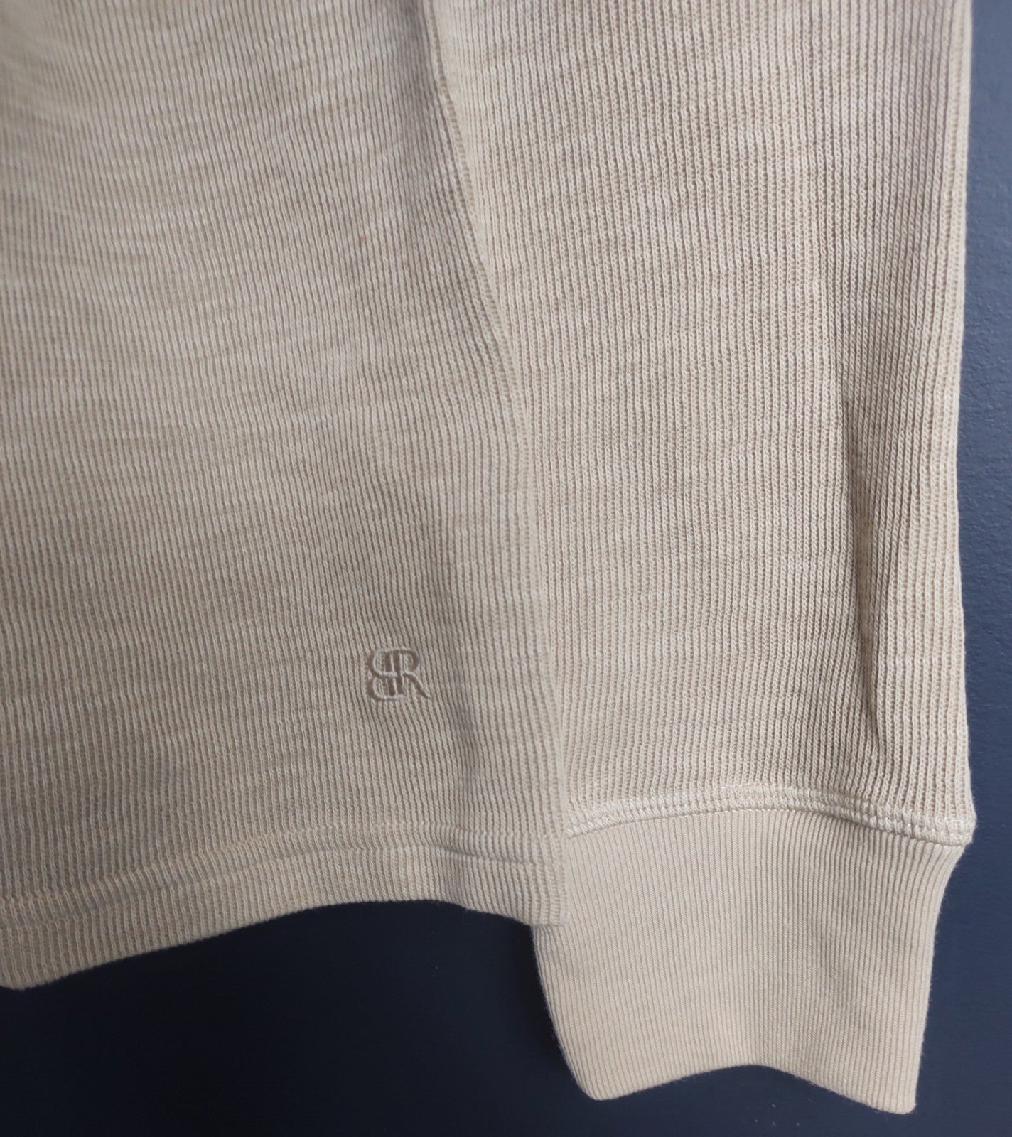 Banana Republic Men’s Beige Long Sleeve Henley Shirt Knit Casual NWT