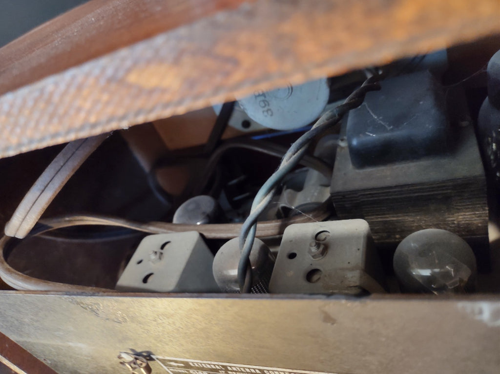 Sparton 6148 Viso-Glo AM/SW Tube Radio (1946) Expert Restored, Green Tuning Eye