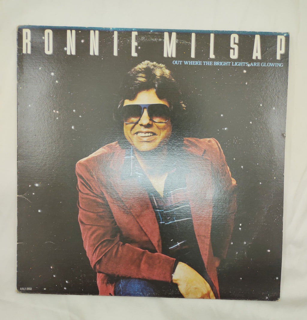Ronnie Milsap – Out Where the Bright Lights Are Glowing LP AAL1-3932 VG