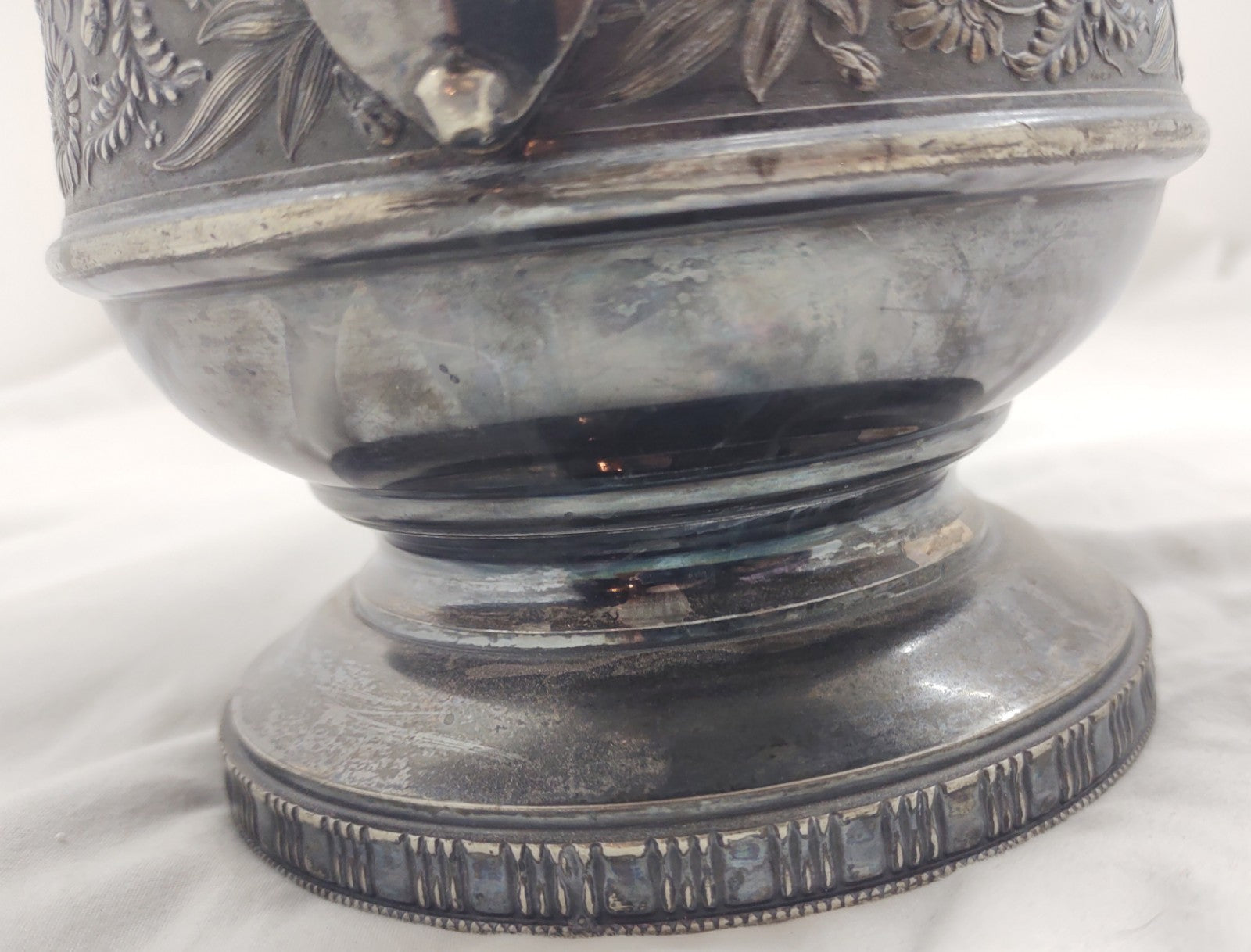 Victorian Repoussé Silverplate Ice Water Pitcher Hinged Lid Ornate Heavy