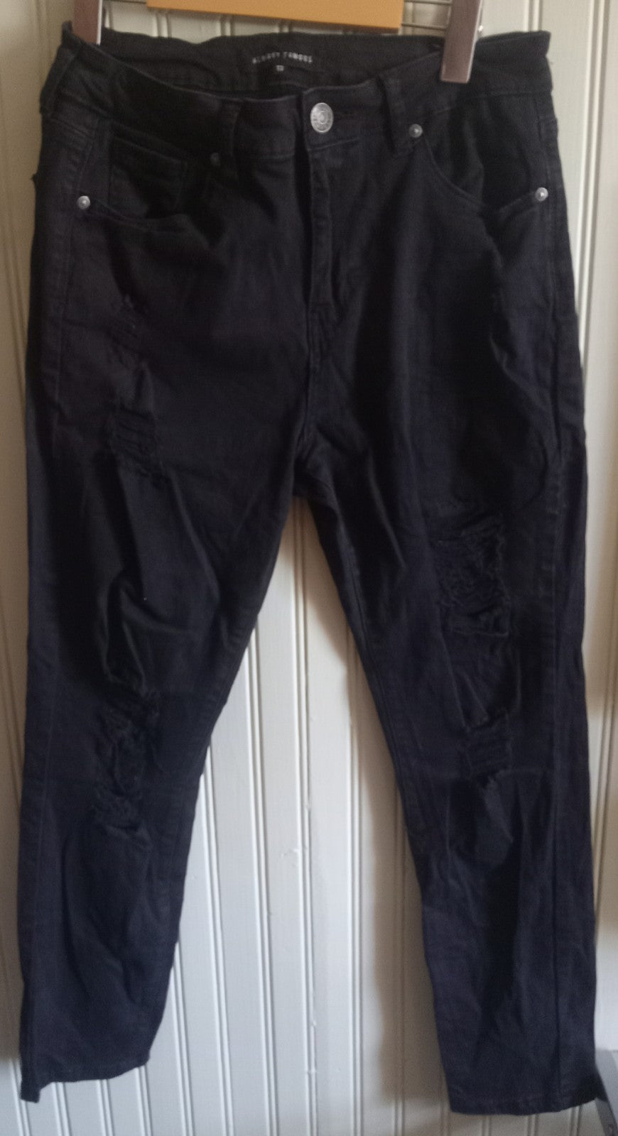 Almost Famous Distressed Skinny Jeans Black Pretorn Denim Pants Size 13 Women