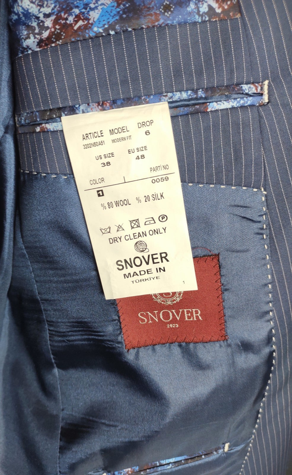 Snover Blue Pinstripe Suit Men's 38 Jacket/34W Pants 2-Pc Sharp Fit