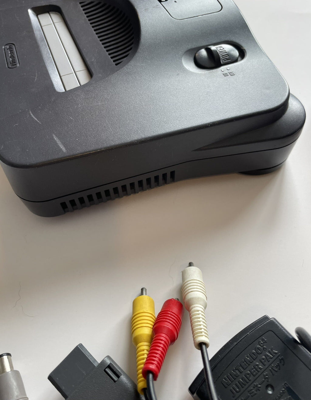 Vintage Nintendo 64 Console Bundle 1996 – Authentic Black Home Gaming System