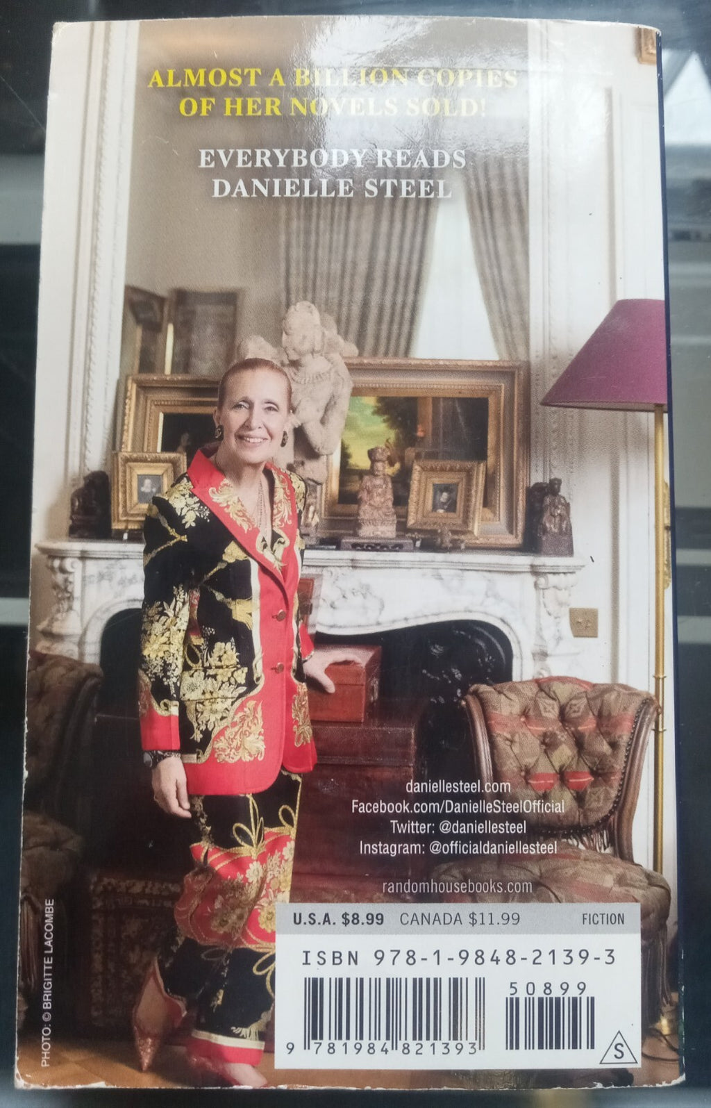 Neighbors by Danielle Steel (2021, Mass Market) – Novel Made into Movie VG