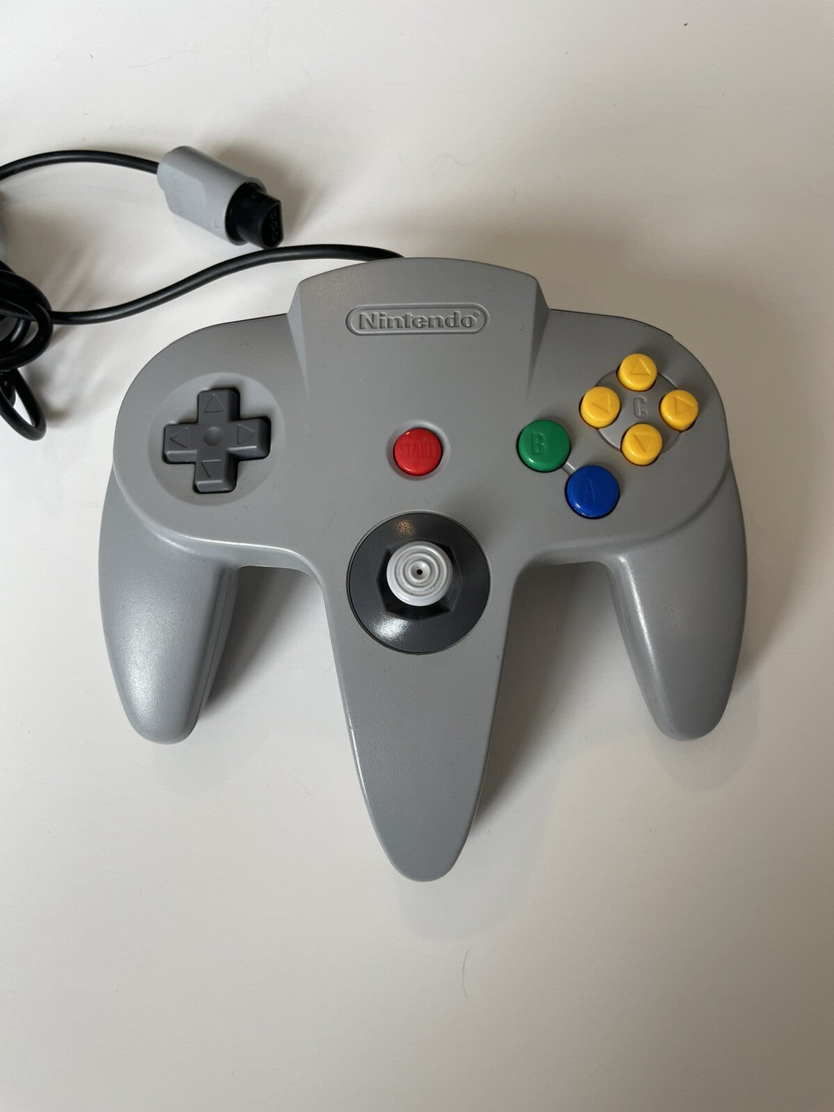 Vintage Nintendo 64 Console Bundle 1996 – Authentic Black Home Gaming System