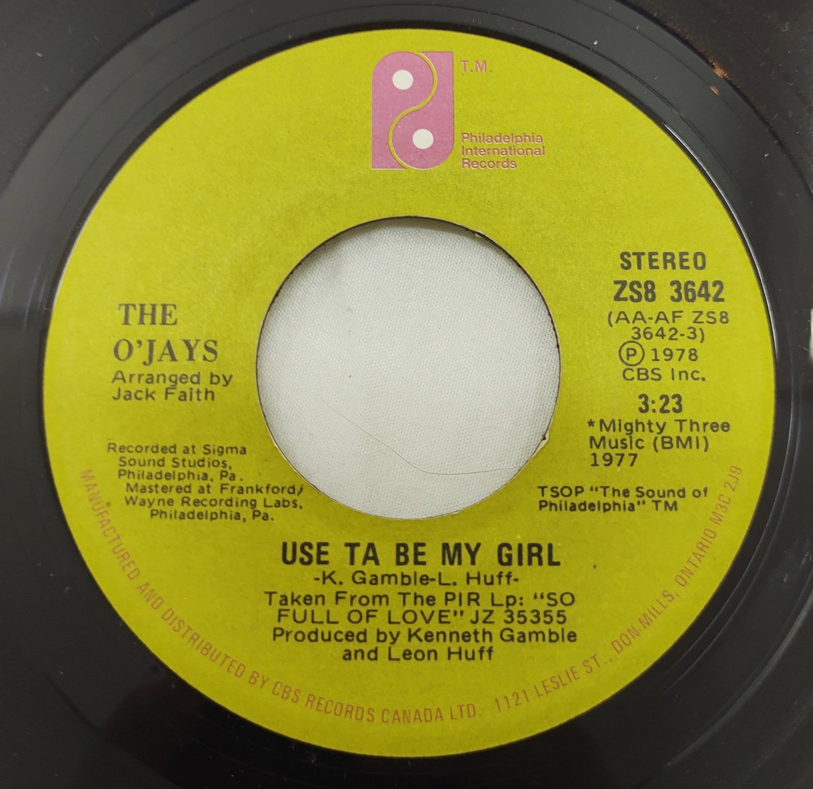The O'Jays - Use Ta Be My Girl / This Time Baby ZS8 3642 Vinyl 45 RPM