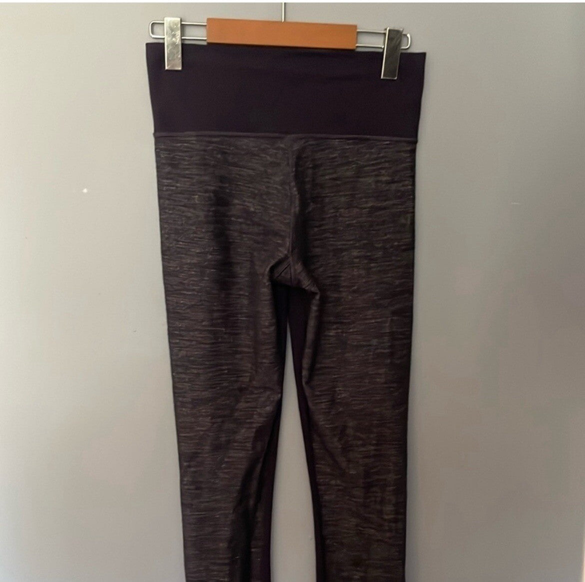 Lululemon Boot Cut Leggings Purple and Heather Grey Size 6 – Women's Activewear