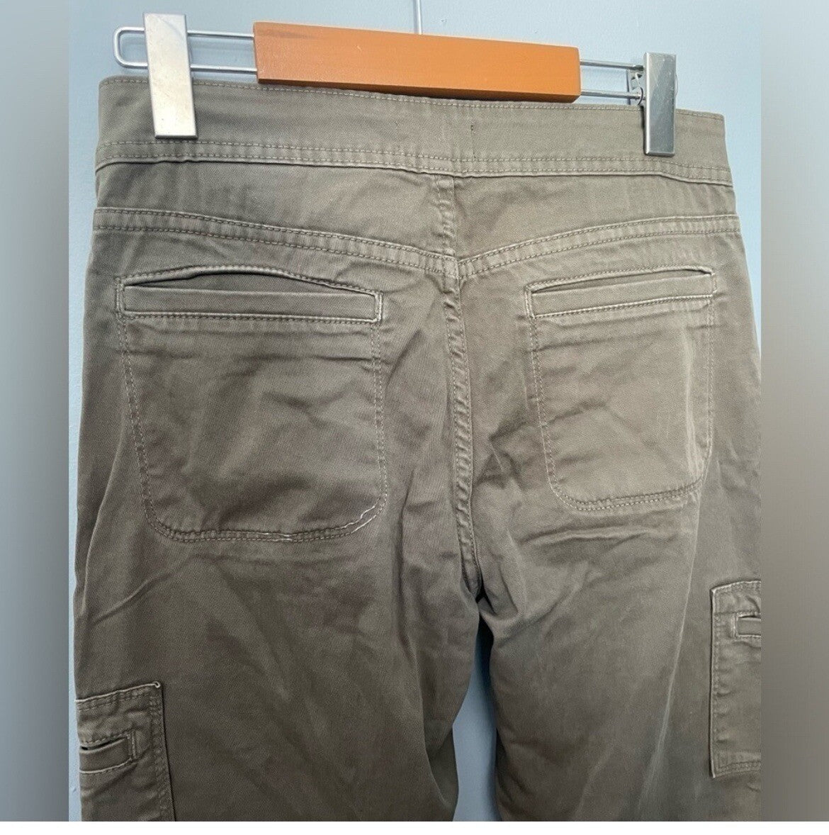 NYDJ Olive Skinny Ankle Pants Zipper Detail Women's Size 0 Stretch Fit