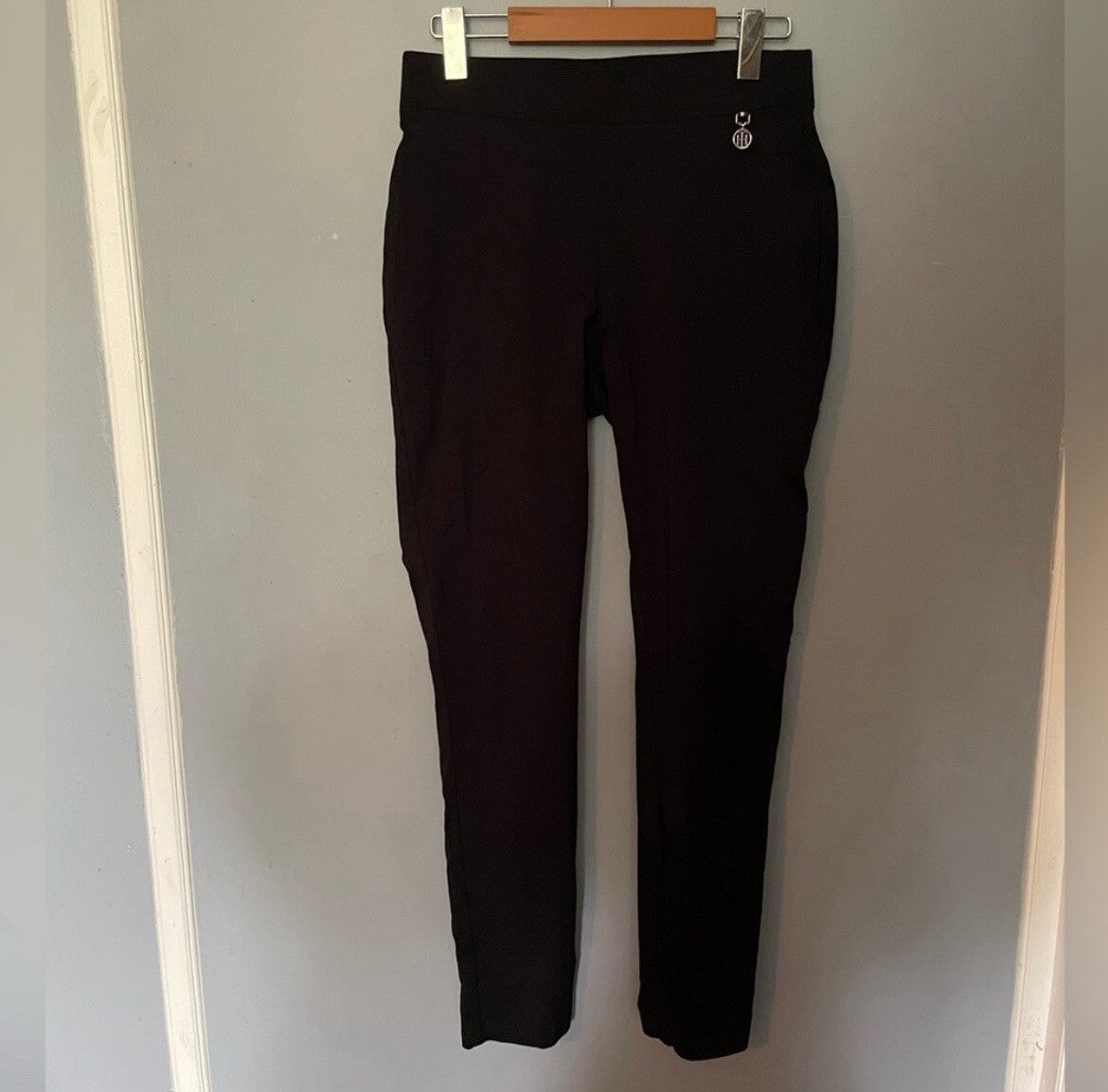 Tommy Hilfiger Black Pull-On Dress Pants Size 6 – Women's Office Slacks