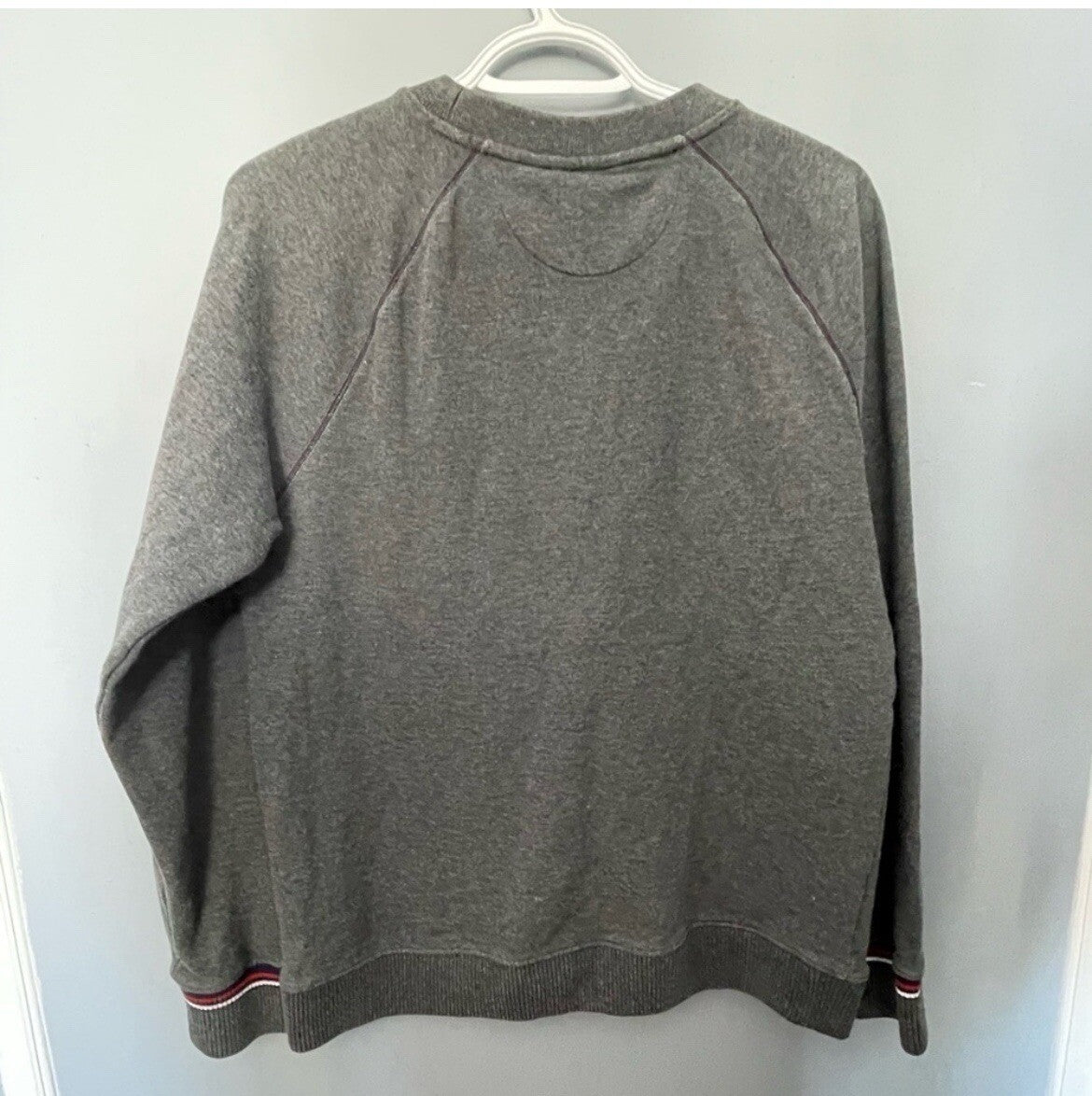 Fila Grey Sweatshirt Small Logo Crewneck Pullover Athletic Streetwear