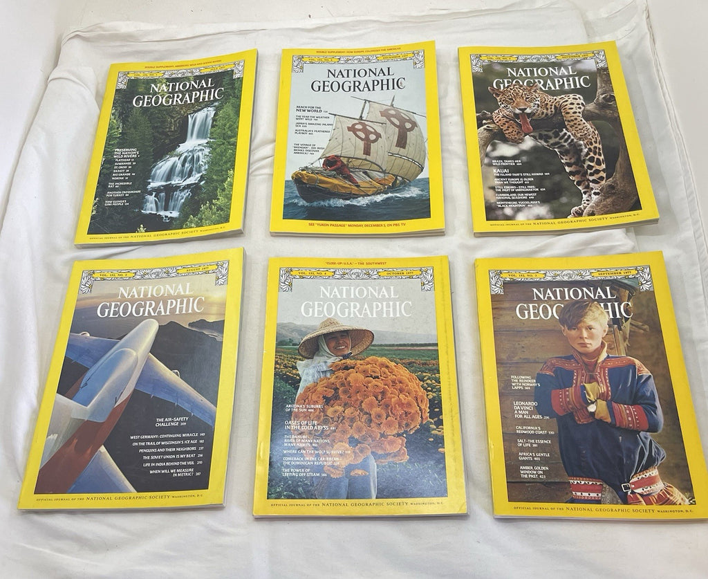 Nat Geo Jul–Dec 1977 Slipcover Set | Illustrated, Wildlife, Discovery