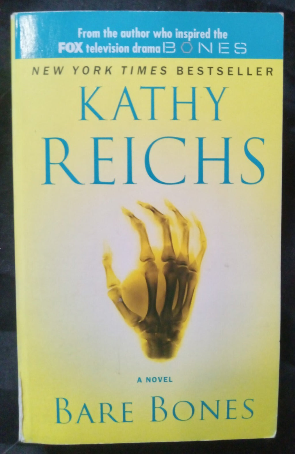 Bare Bones by Kathy Reichs – 2003 Temperance Brennan Thriller PB VG+