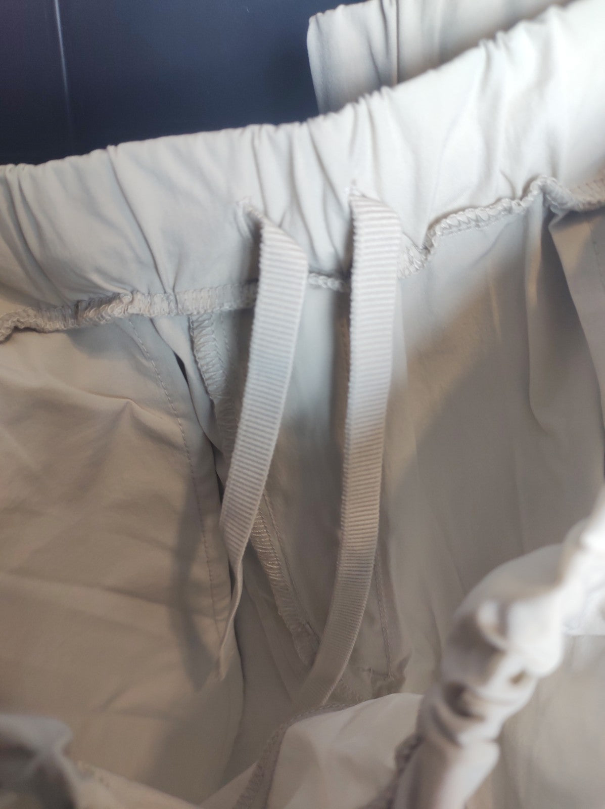 Lole Men’s Beige Stretch Active Pants Size XL Athletic Casual Bottoms NWT