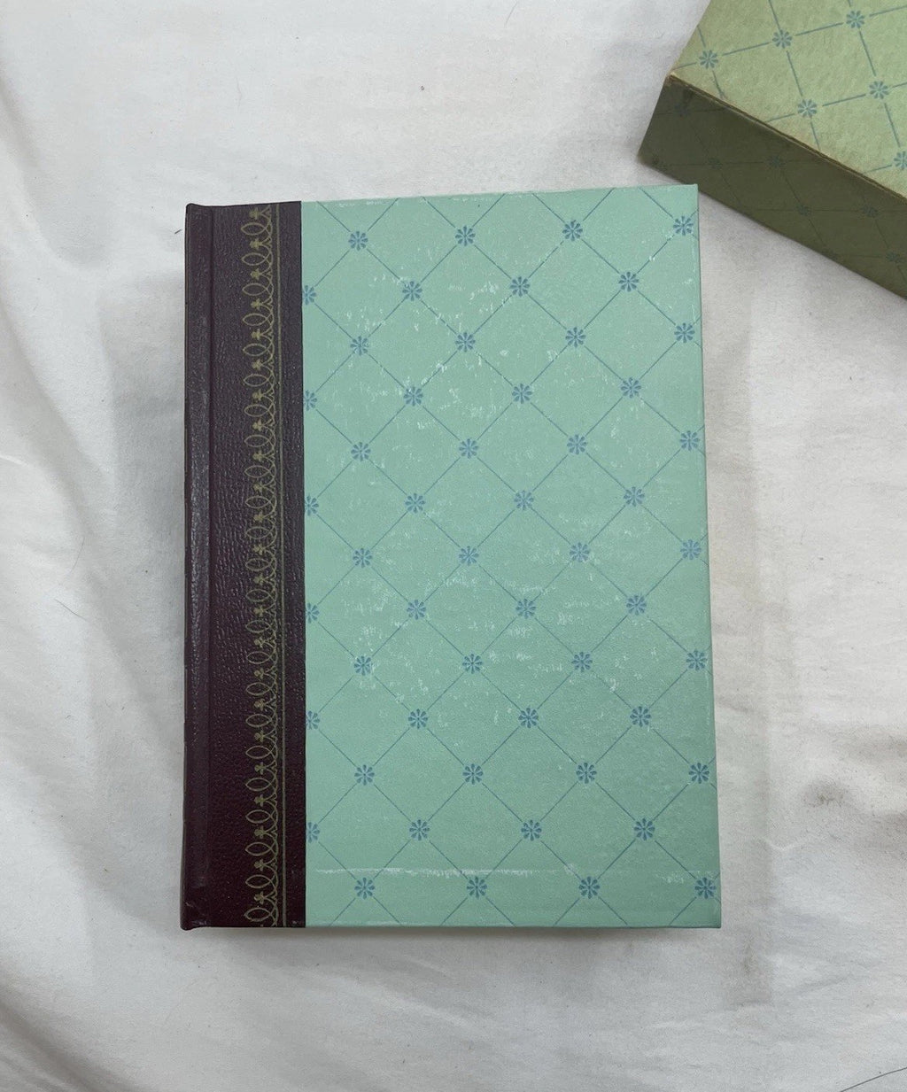 RD Condensed Book HC W/ Slipcover 1st Edition 1961 Illustrated