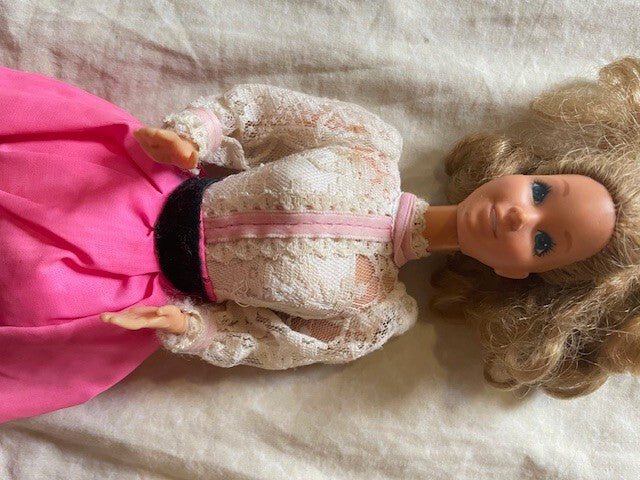 1979 Mattel Heart Family Mother Doll Angel Face Pink White Dress Vintage