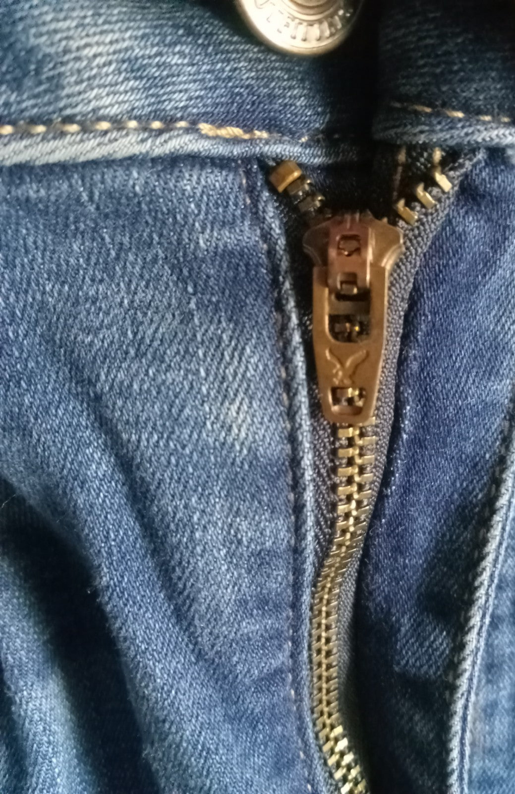 American Eagle Super Stretch Jeans – Women's Size 12, Dark Wash Denim