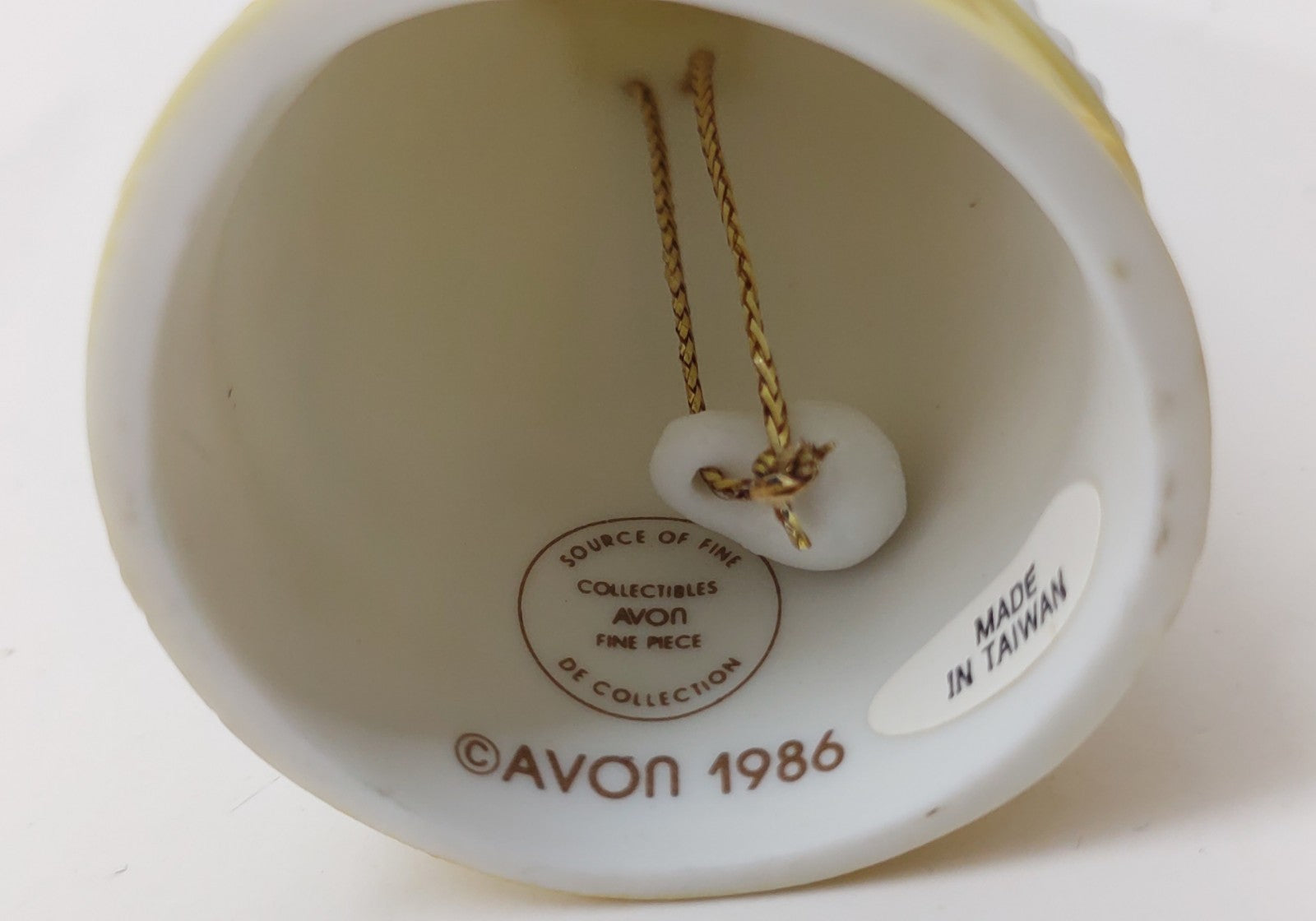 Avon 1986 Porcelain Bell: Country Girl with Bonnet & Flowers