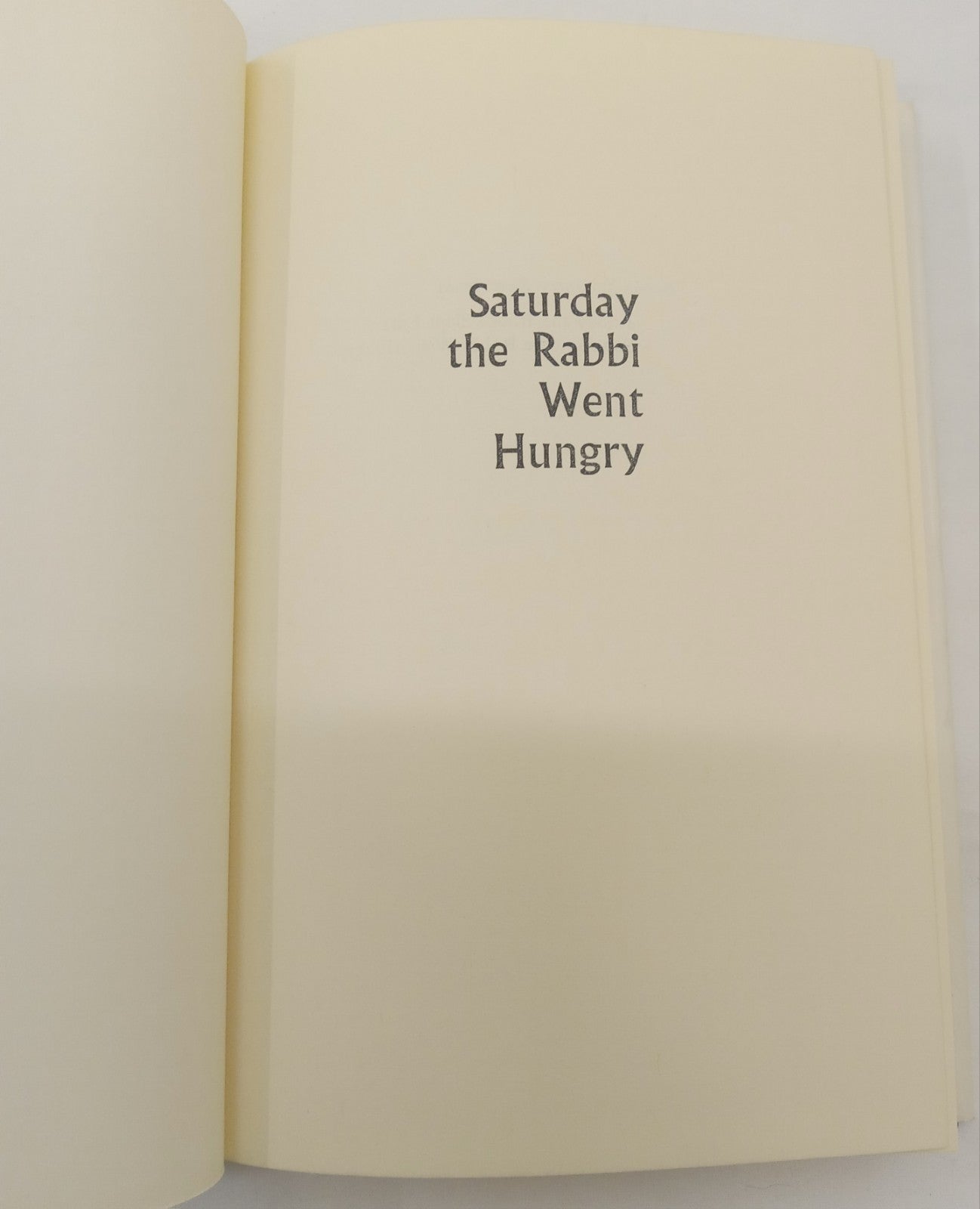 Saturday the Rabbi Went Hungry – VG+ Vintage Mystery Hardcover Book