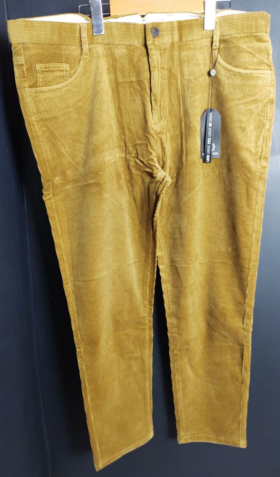 Snover Men’s Tan Corduroy Chino Pants Straight Leg Stretch Casual NWT