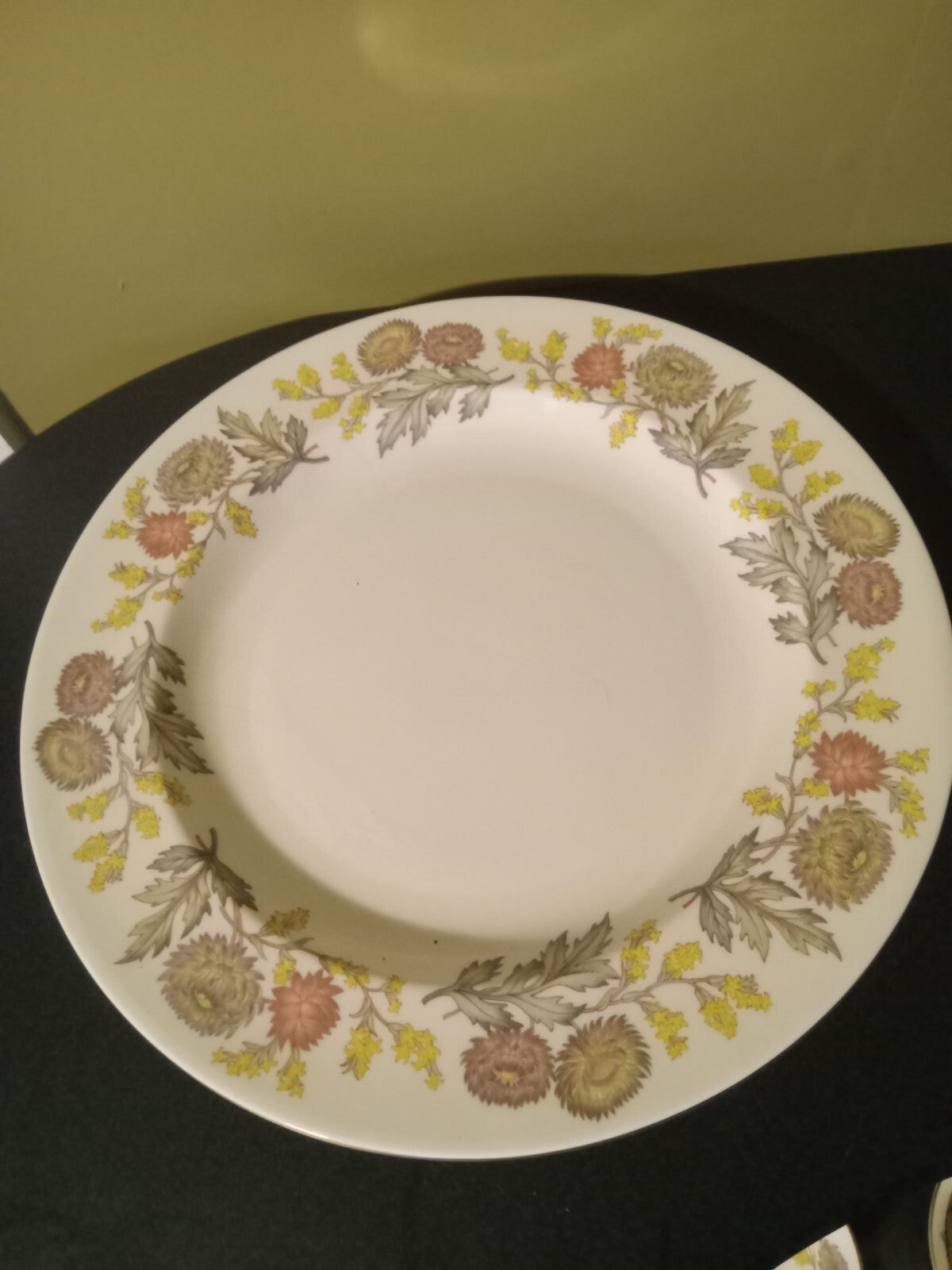 Wedgwood W4156 Lichfield 15.25" Oval Serving Platter Floral Pattern