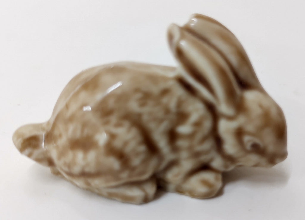 Vintage Wade Whimsies Brown Bunny Rabbit Red Rose Tea England Figurine