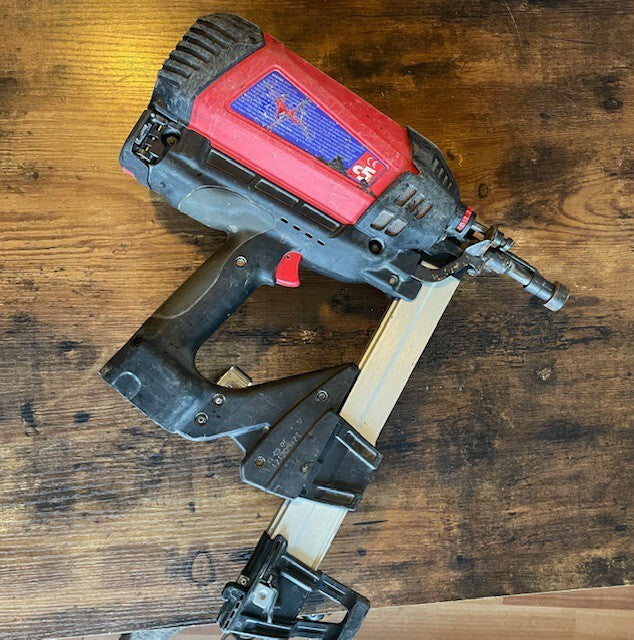Powers Fasteners Trak-It C5 Gas Nailer – Pneumatic Tool Model 55142
