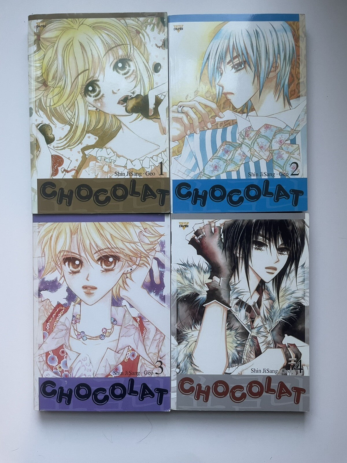 Chocolat Manhwa Complete Set Vol 1–8 by Shin Ji‑Sang – Korean Manga Box Set Rare