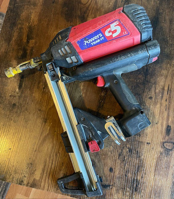 Powers Trak‑It C5 Pneumatic Nailer 55142 – Gas‑Powered Fastening Tool Nail Gun