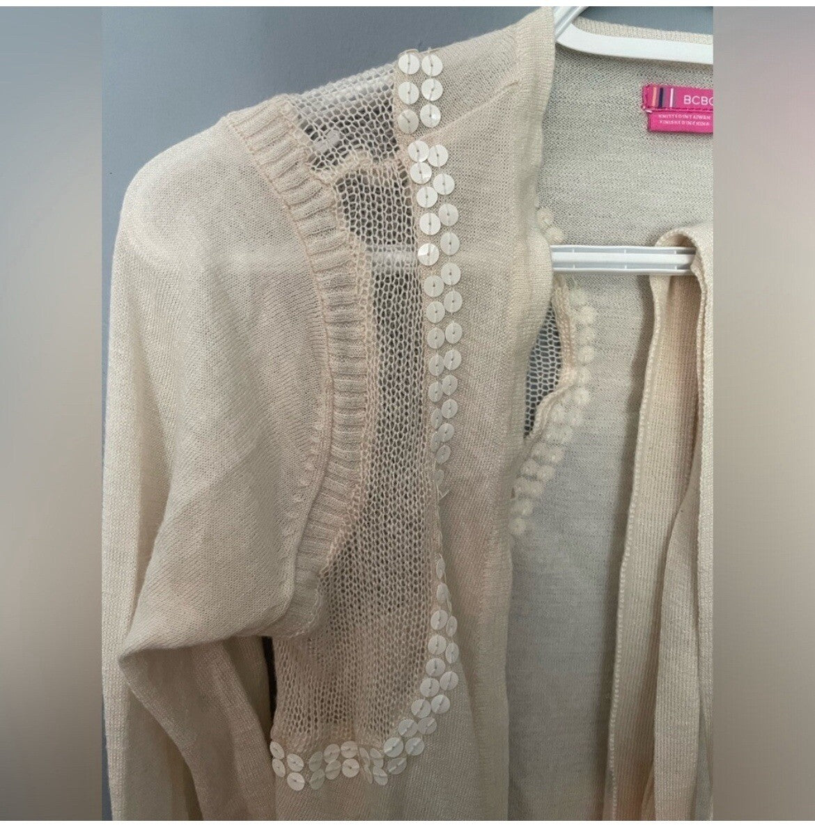 BCBGirls Cream Wrap Long Sleeve Cardigan Women's Size Medium Cozy Knit