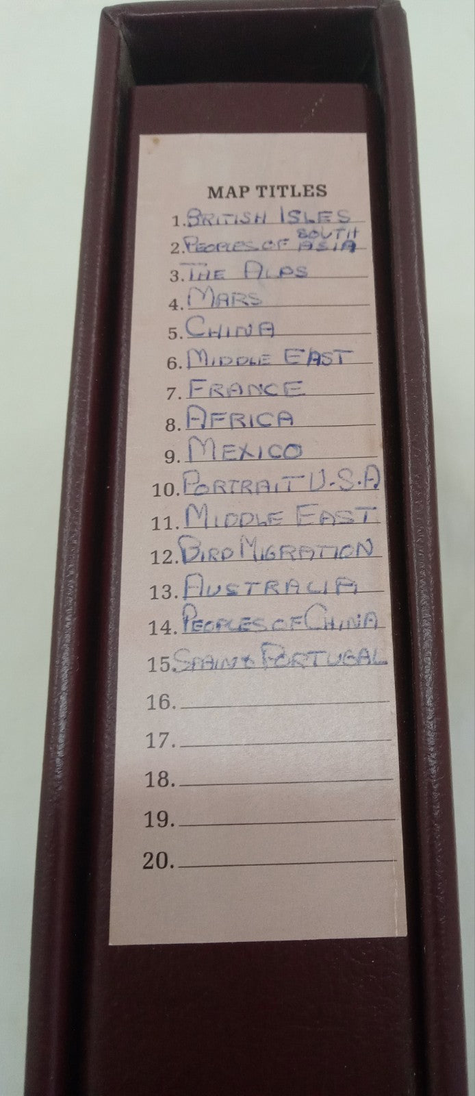 National Geographic Leather Map Case – Vintage Collector's Edition, 20 Maps