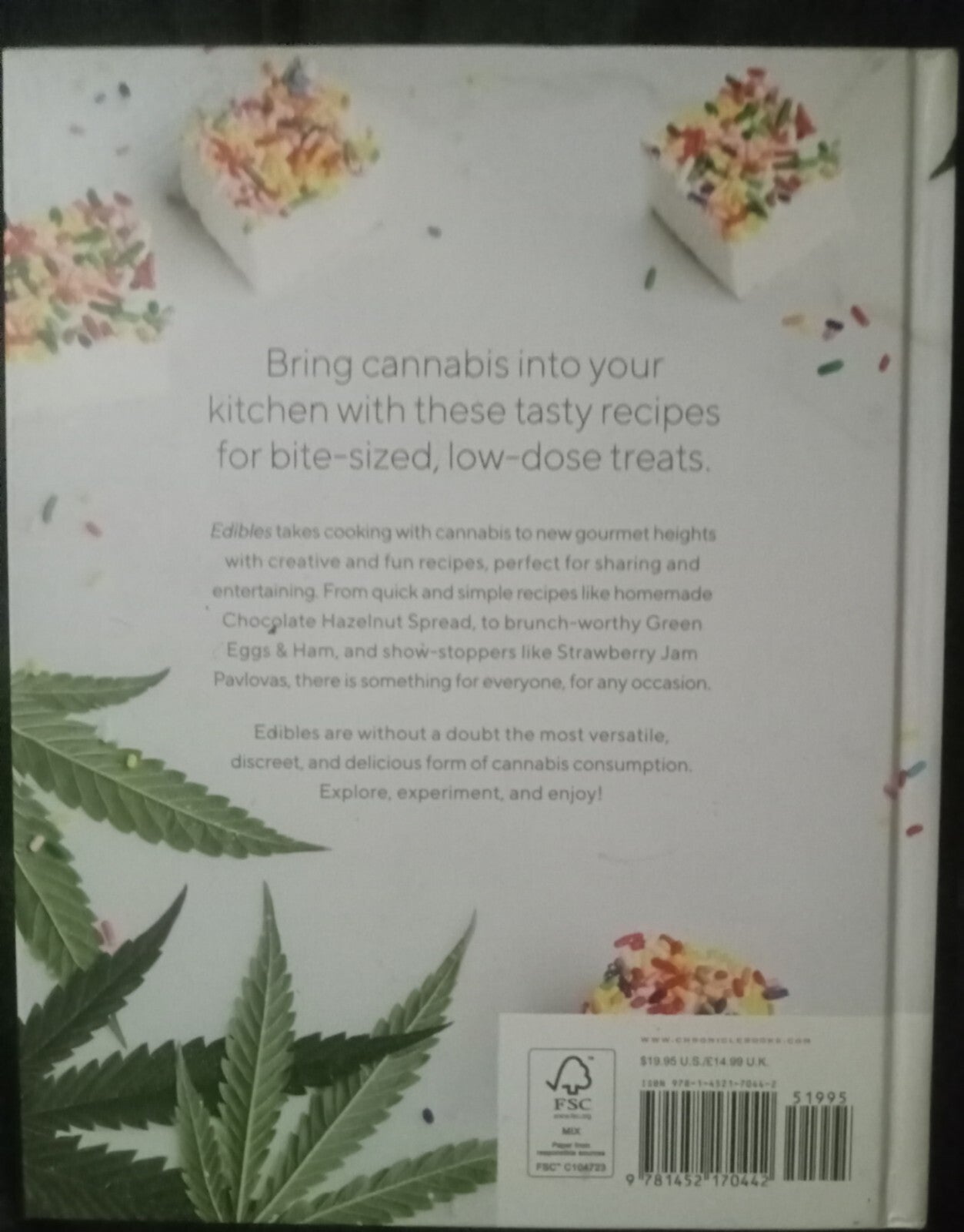 Edibles: Small Bites for the Modern Cannabis Kitchen by Stephanie Hua PB