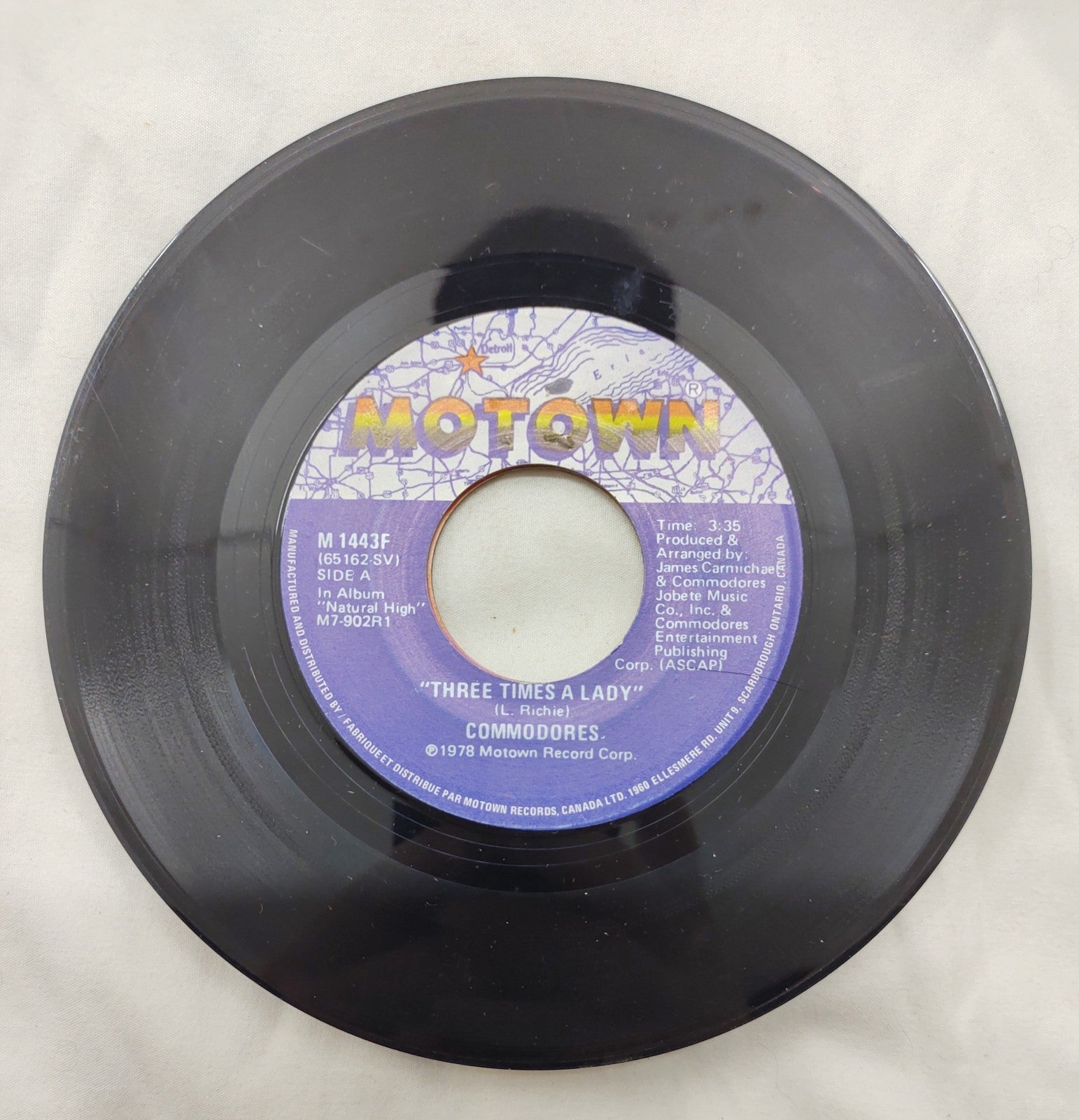 Commodores – Three Times A Lady 7” Motown M1443F Canada 1978