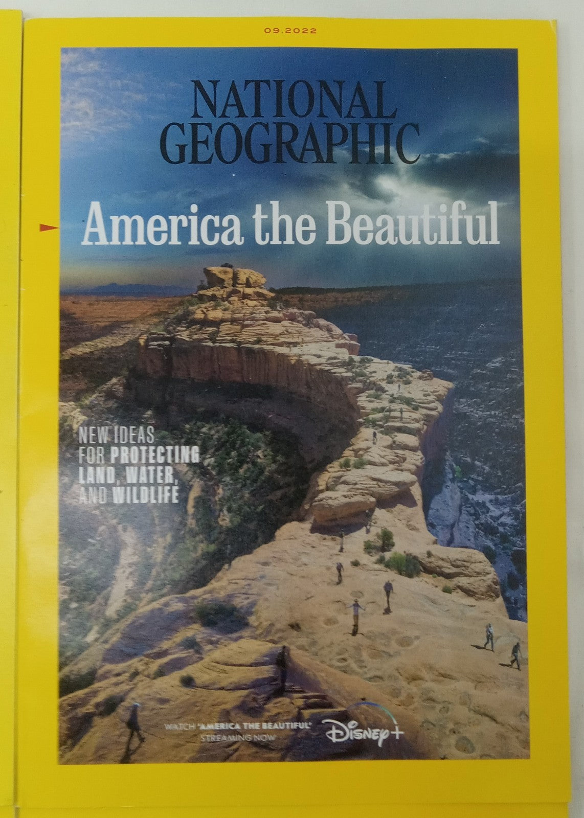 Nat Geo Jul–Dec 2022 | VG+ Magazine Set in Faux Leatherette Slipcover