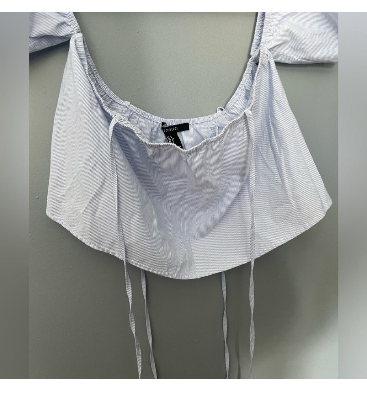 Forever 21 Blue Crop Blouse – Trendy Short Sleeve Top VG