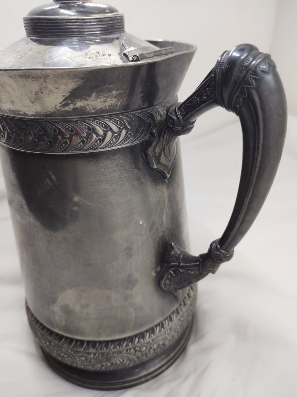 Meriden Britannia Victorian Silverplate Ice Water Pitcher #193 Repoussé Ornate