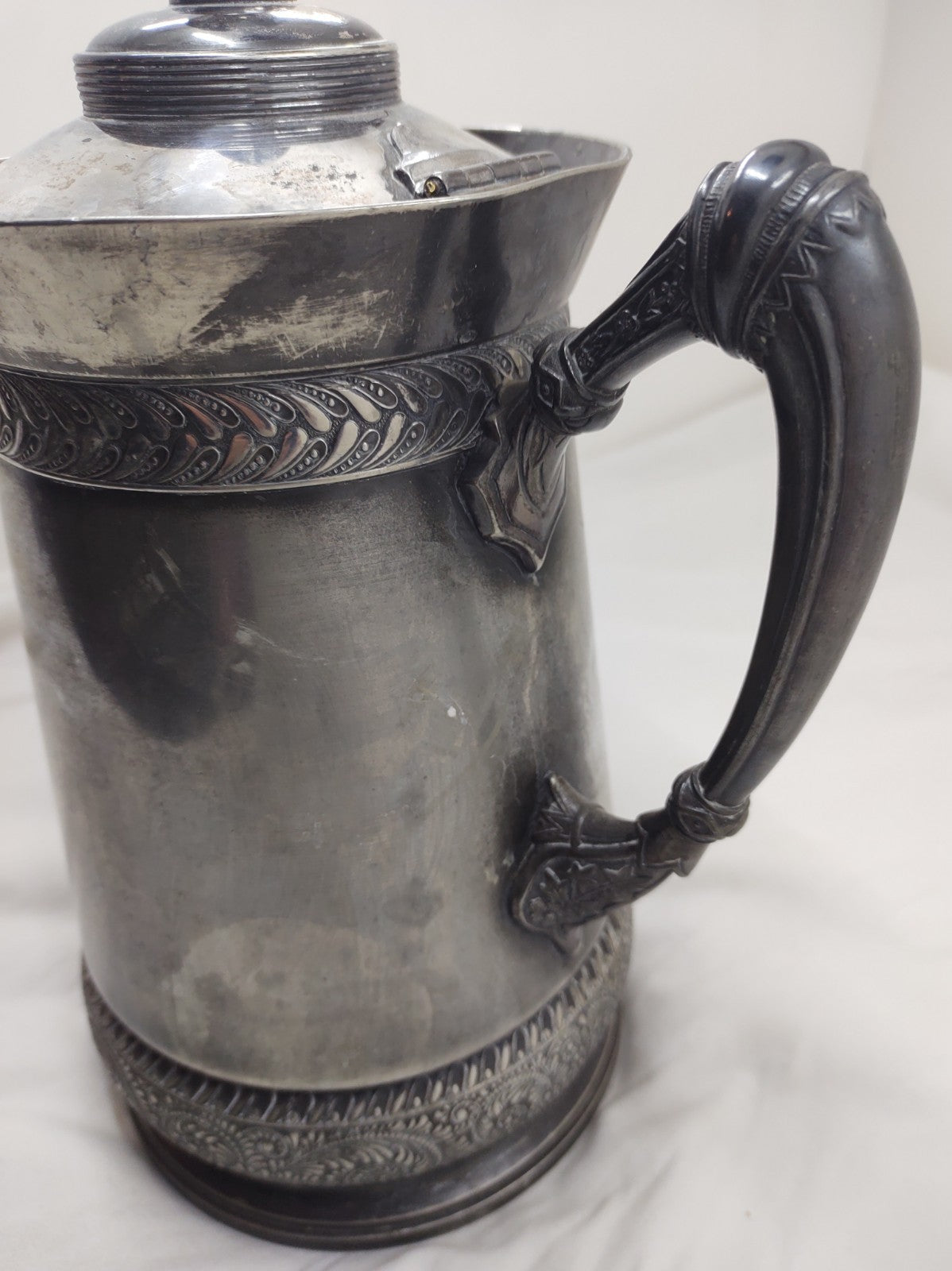 Meriden Britannia Victorian Silverplate Ice Water Pitcher #193 Repoussé Ornate