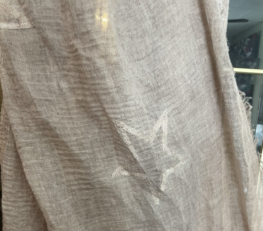 Steve Madden Blush Scarf Stars Print Soft Lightweight Cozy Fall Wrap