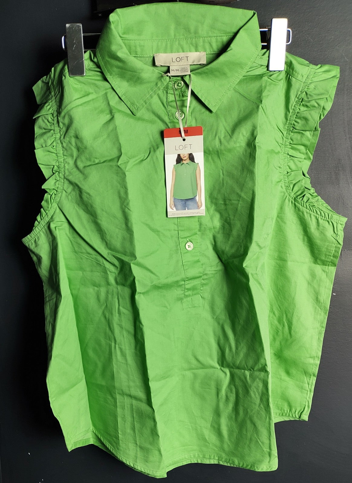 LOFT Green Sleeveless Pullover Blouse Women’s Size M Lightweight Chic Top NWT