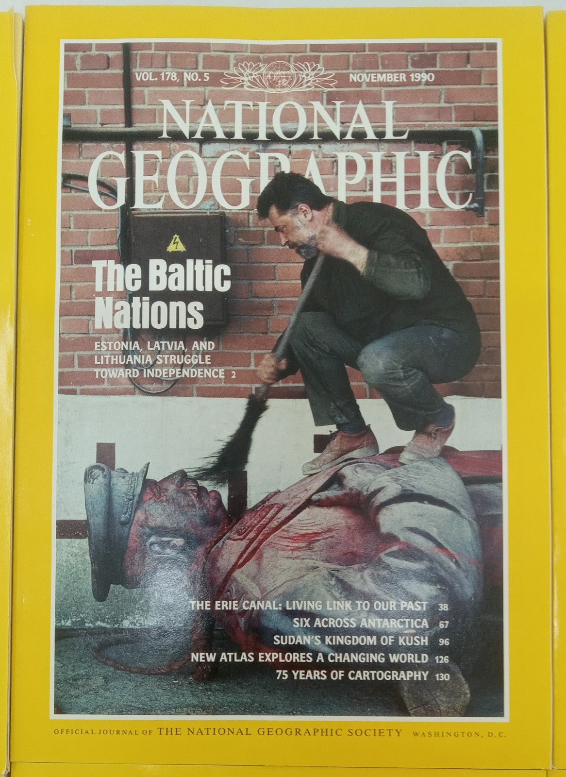 Nat Geo Magazines With Slipcover July To December 1990