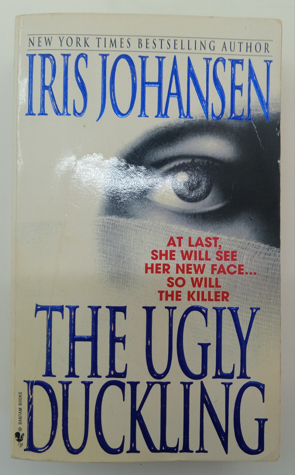 The Ugly Duckling Iris Johansen Romantic Suspense Mystery Paperback
