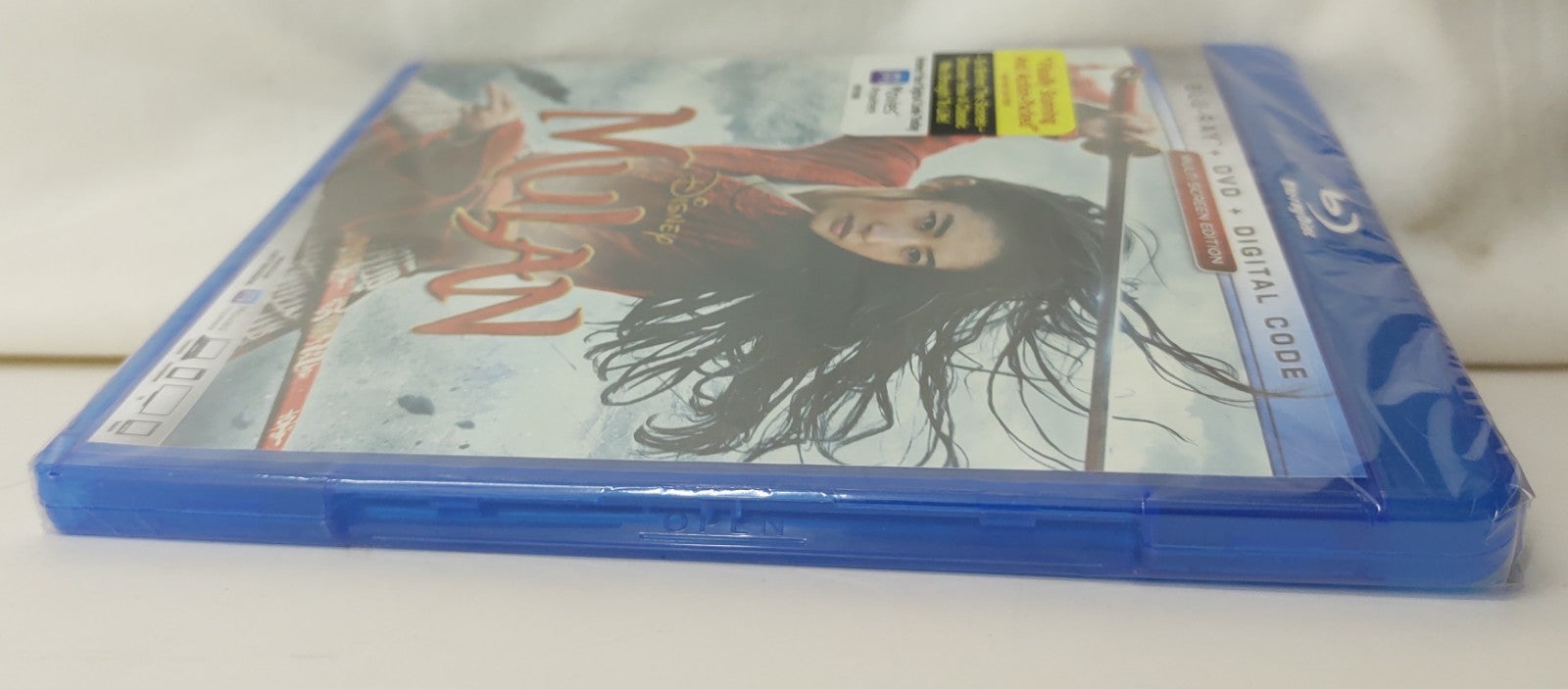 Disney's Mulan (2020) Blu-ray/DVD/Digital Code Multi-Screen Edition