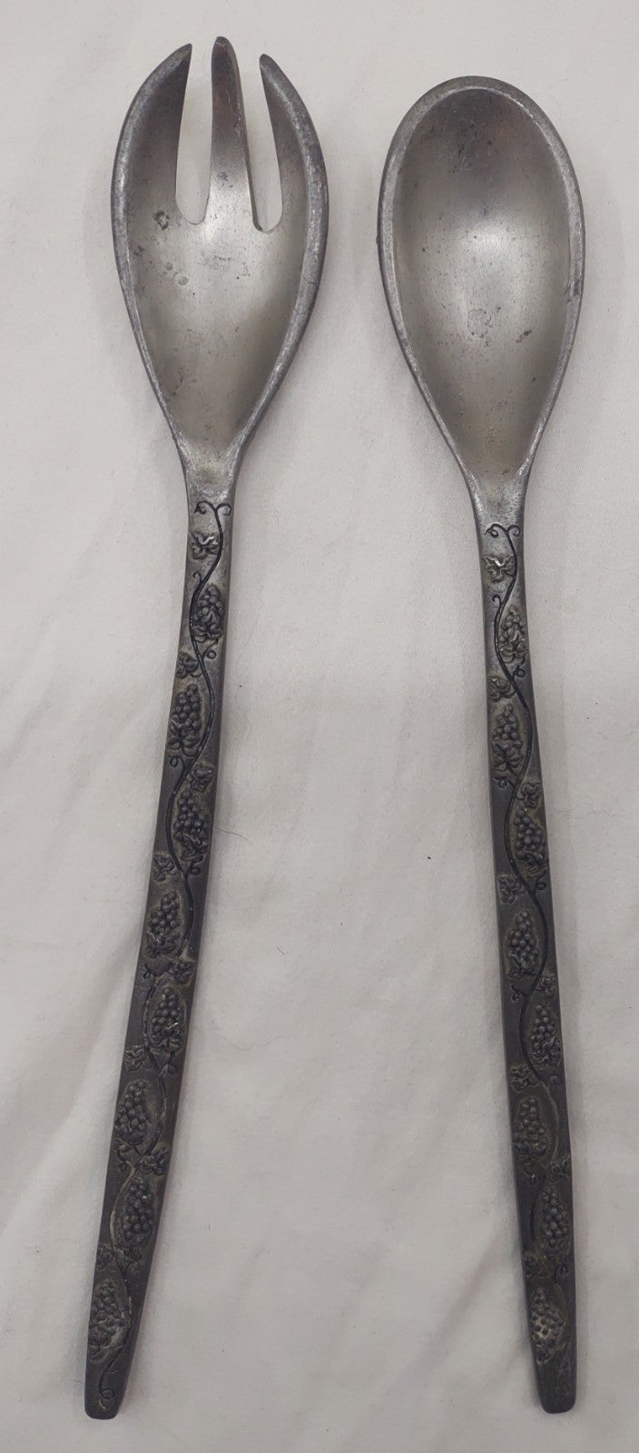 Vintage Seagull Pewter Canada Grape Pattern Salad Fork Spoon Server Set
