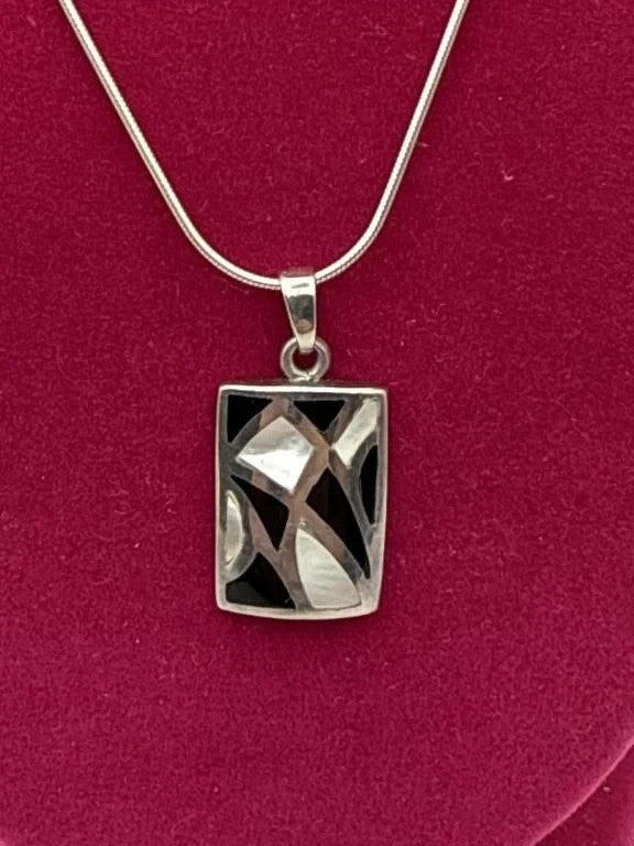 Sterling Silver Necklace w/ Mother of Pearl & Onyx Pendant – 18" Chain