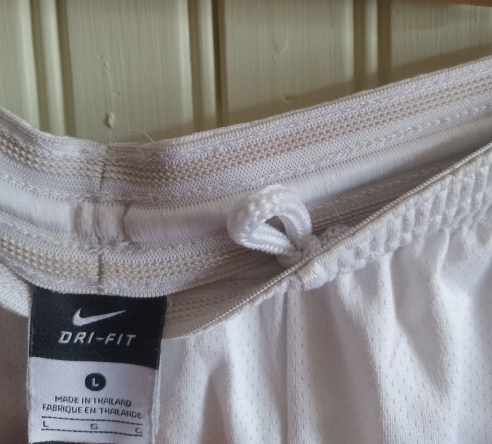 Nike Dri-Fit White Black Running Training Gym Shorts Athletic Women’s Size L