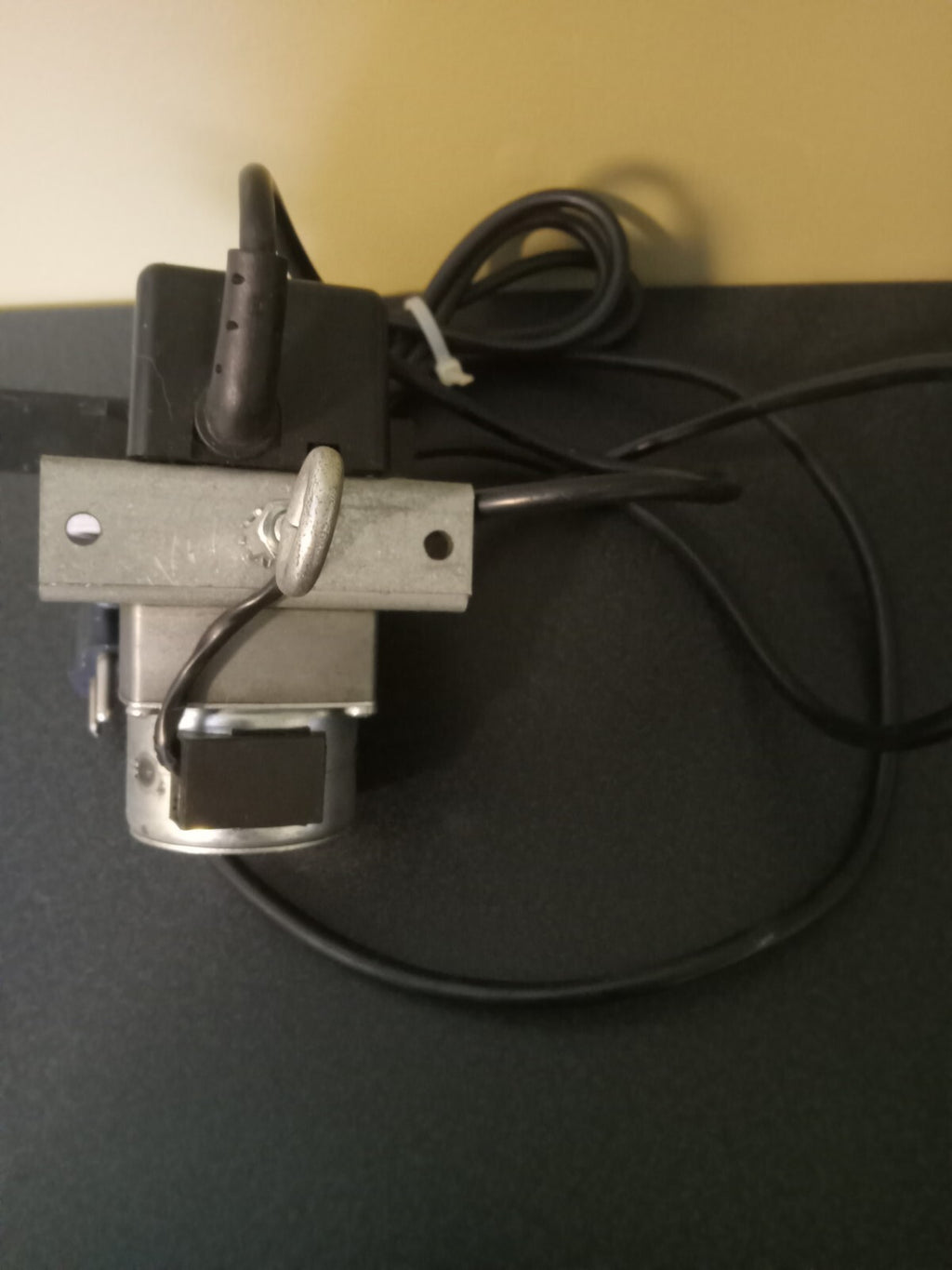 LightRail 3.5 IntelliDrive Kit with 39" RoboStik – Automated Grow Light Mover